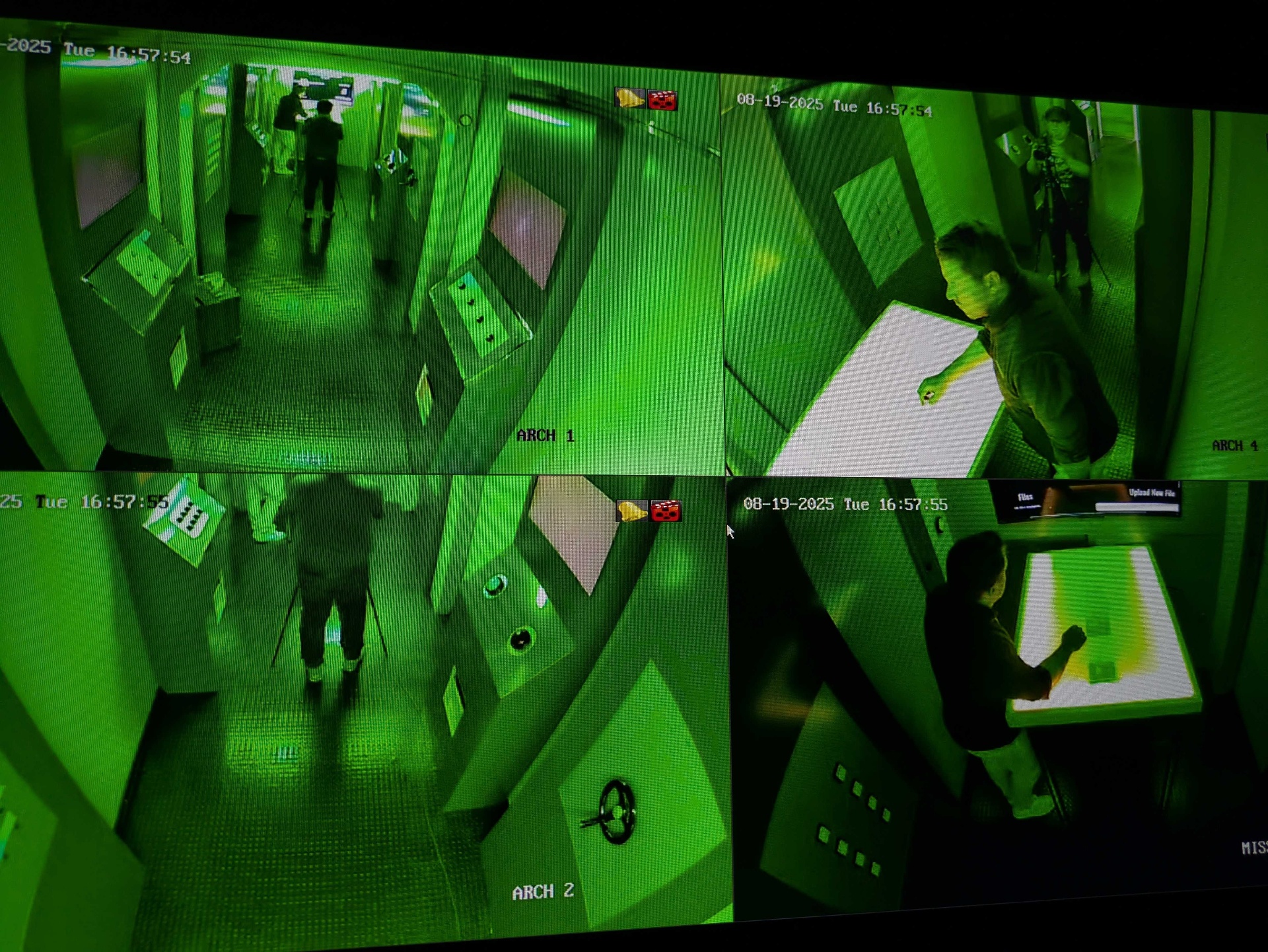 Facilitator view. Four cameras, one team under load.